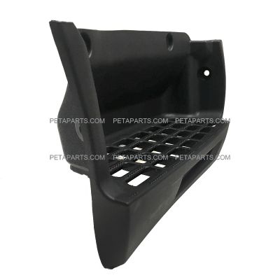 thumbnail image 2 of Right Side Under Door Step – Black Plastic For Mitsubishi FUSO Canter (Niuparts) 2 of 3