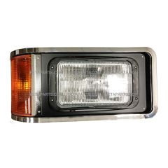 Headlight - Passenger Side (Fit: 2000-2017 Mack CH613 Truck)