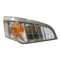 Marker Light - Passenger Side (Fit: Mitsubishi  FUSO FE180 FE145 FE140 FE84D FE84W FE83D Trucks)